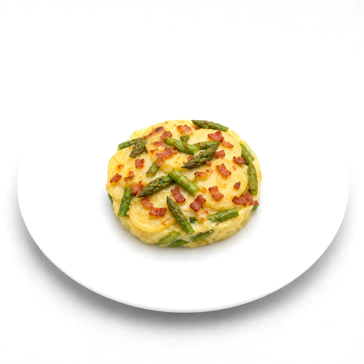 Kartoffelgratin mit grünem Spargel und Bacon